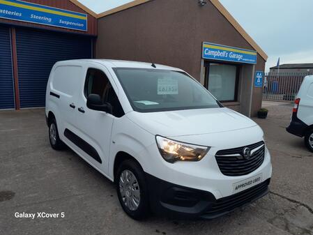 VAUXHALL COMBO 1.5 Turbo D 2300 Dynamic